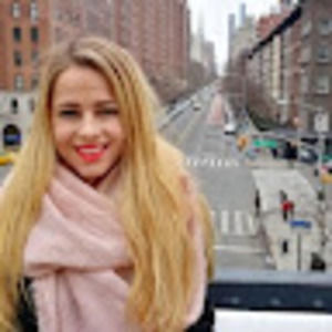 Meet your Posher, Danielle